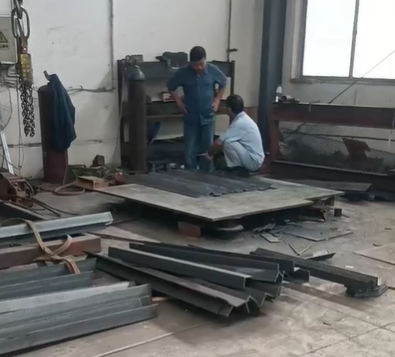 K3往复式给煤机加工中 K3往复式给煤机加工中